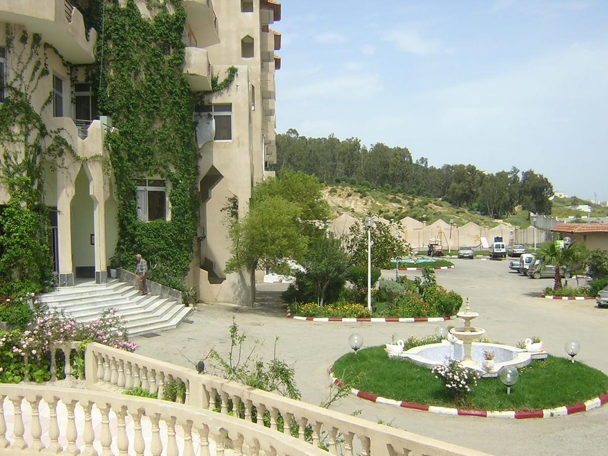 Mimosa Palace Hotel Annaba Buitenkant foto